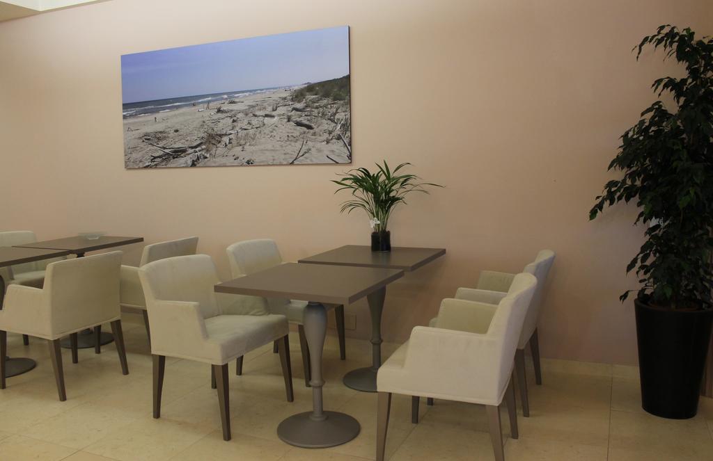 Hotel Astor B&B Lido di Classe Buitenkant foto